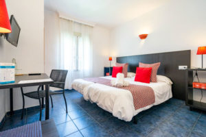 hotel elcano malaga habitacion doble cama matrimonial